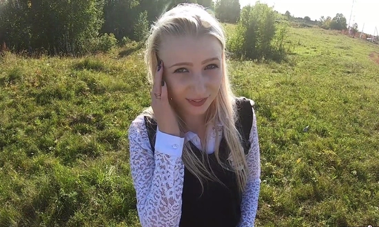 Незнакомец подцепил студентку на обочине дороги и развел на секс