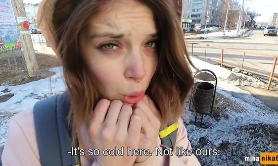 Ника приятно удивилась, когда сводный брат предложил ей потрахаться