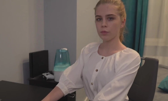 Нашел секси-репетиторшу которая не только учит английскому, но и радует сексом!