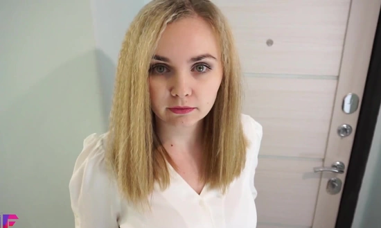 Пришла впаривать швабру, на получилось только отсосать со спермой на лицо!