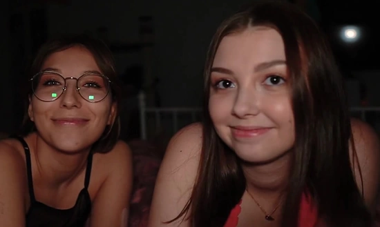 Пригласила подругу в спальню, чтобы порадовать парня ЖМЖ тройничком!